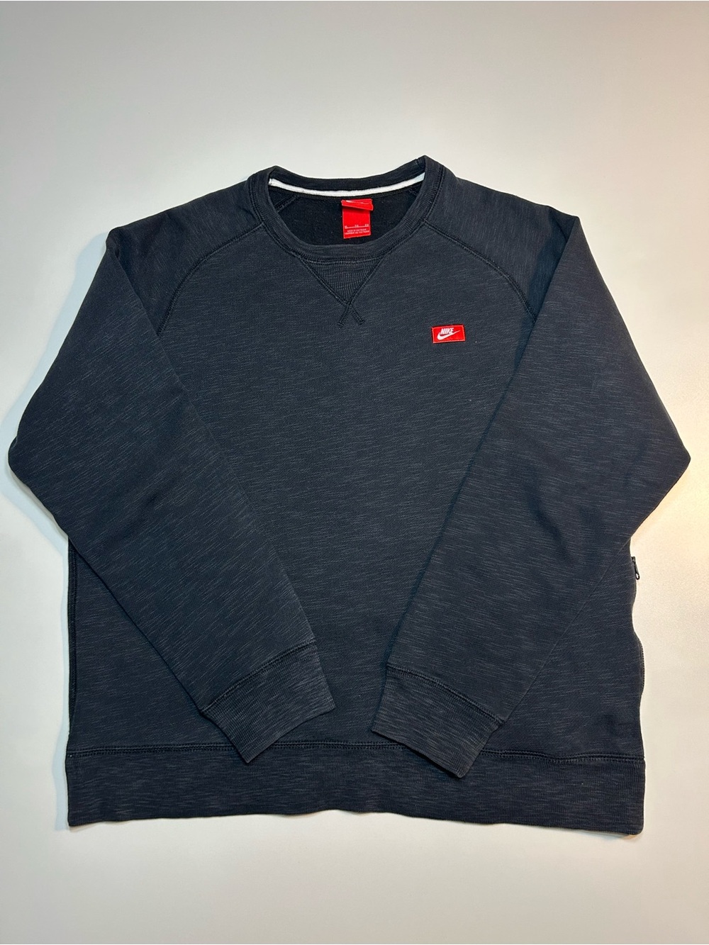 Nike AW77 Crewneck Sweatshirt Textured Wash Black Red Box Logo Pullover Men